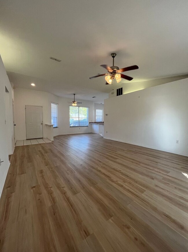 Building Photo - NEW VINYL PLANK FLOORING!! Pine Lakes Subdivision Corner Lot!