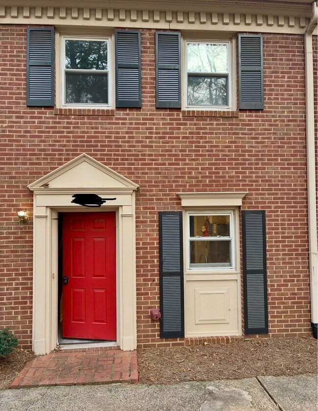 Foto del edificio - 579 Wedgewood Dr