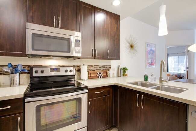 Foto del edificio - 5350 E Deer Valley Dr