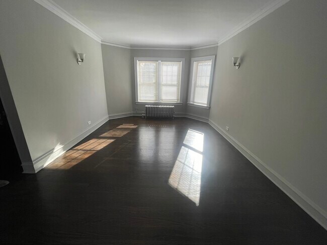 Foto del edificio - 6705 N Greenview Ave