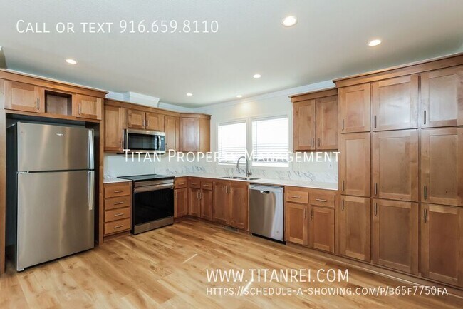 Foto del edificio - 315 Vandenberg Cir