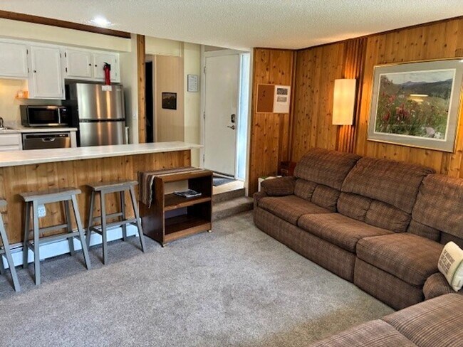 Foto del edificio - 1105 Ski Hill Rd