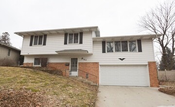 Building Photo - 617 27th St NW