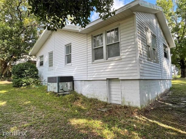 Building Photo - 2 br, 1 bath House - 345 W Minneola Ave