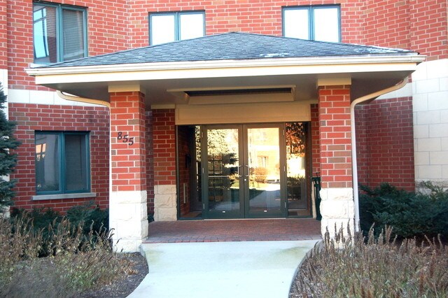Foto principal - 855 E 22nd St