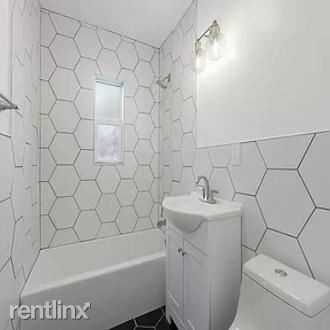 Foto del edificio - 2 br, 1 bath House - 2993 Massasoit Ave