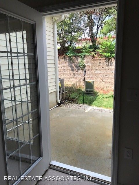 Foto del edificio - 3 br, 2.5 bath House - 185-E Plaza Drive