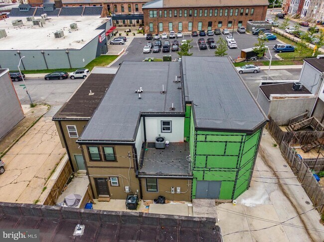 Building Photo - 1115 N Collington Ave