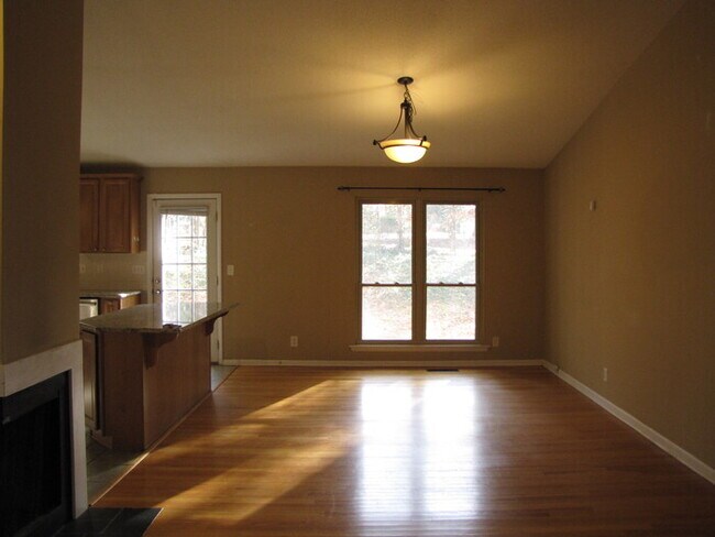 Foto del edificio - 2813 Dogwood Rd