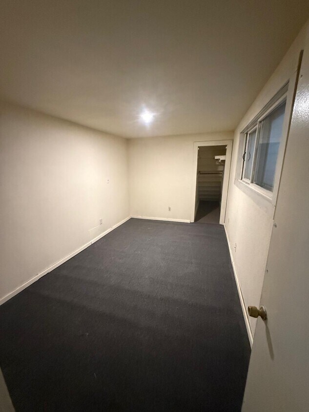 Foto del edificio - 2423 S 28th St