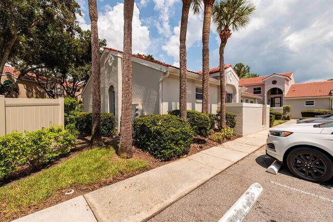 Foto del edificio - 4787 Palermo Ct NE