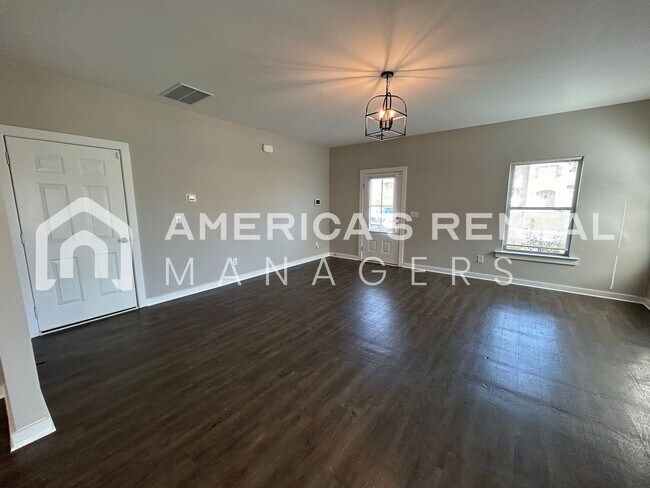 Building Photo - NEW REDUCED PRICING!!! - Home for Rent in Odenville, AL! Available now for viewing!!