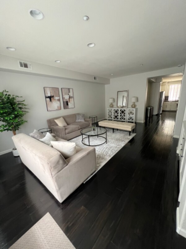 Foto principal - 1579 Chandler St