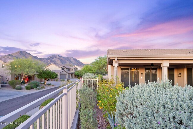 Foto del edificio - 4 BEDROOM 2 BATH SINGLE LEVEL FAMILY HOME IN MCDOWELL MOUNTAIL RANCH SCOTTSDALE, AZ