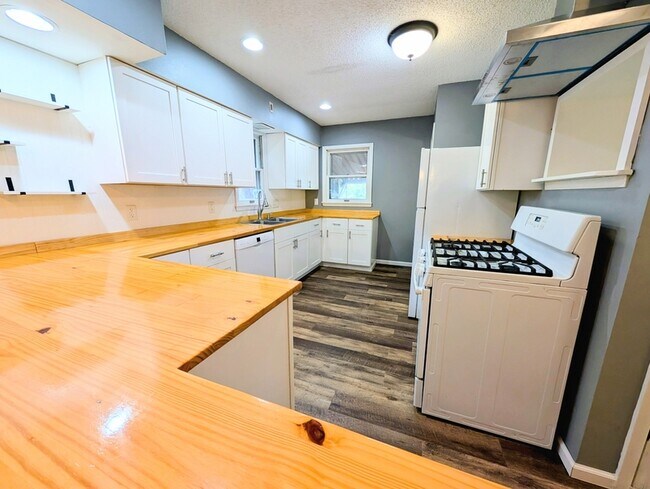 Foto del edificio - 810 S 12th St