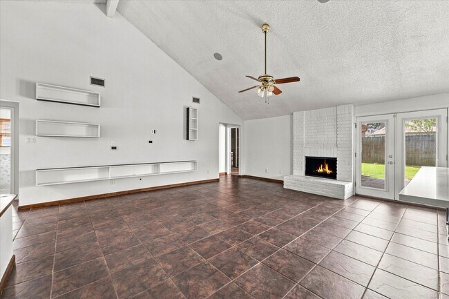 Building Photo - 15919 Barbarossa Dr