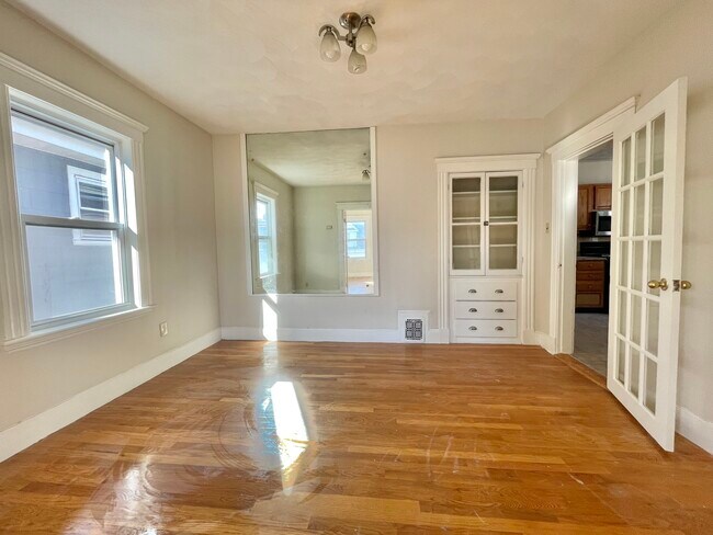 Living Area - 34 Holyoke St