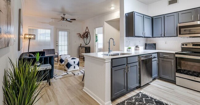 Foto del edificio - NEO at Midtown Apartments