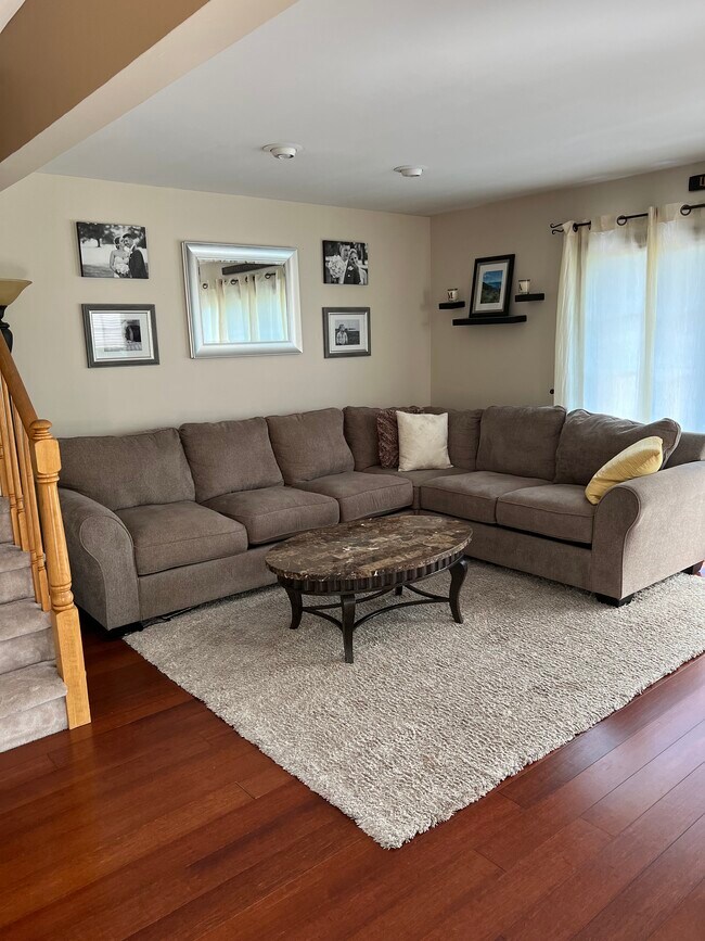 Foto del edificio - 8804 Spruce Mill Dr