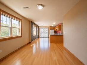 Building Photo - 501 N 20th St