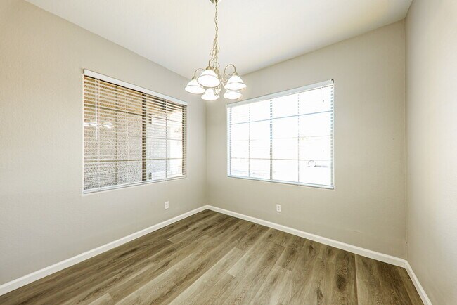 Foto del edificio - 13413 N 129th Dr