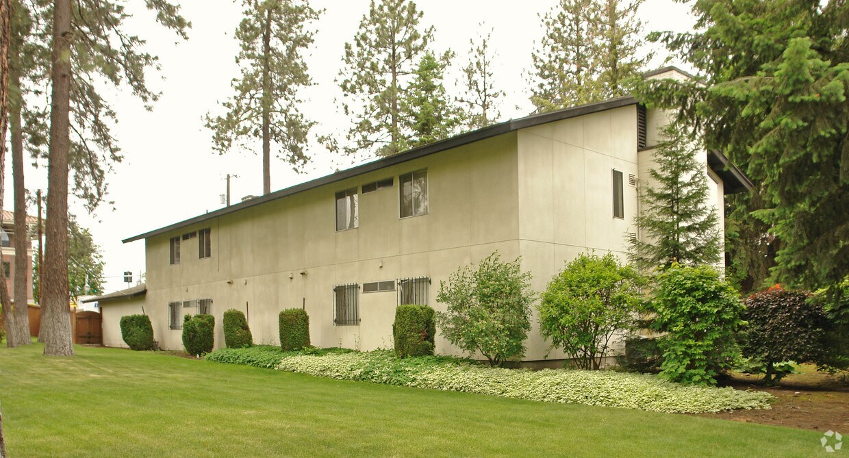 Primary Photo - 2801 S Grand Blvd