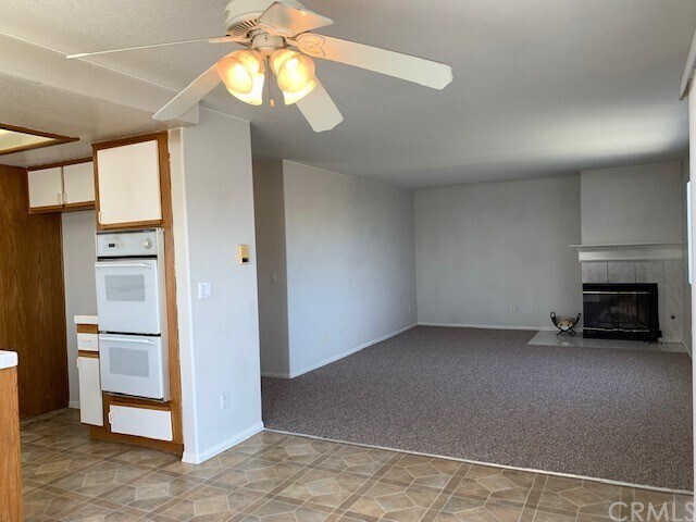 Foto del edificio - 1166 W 23rd St