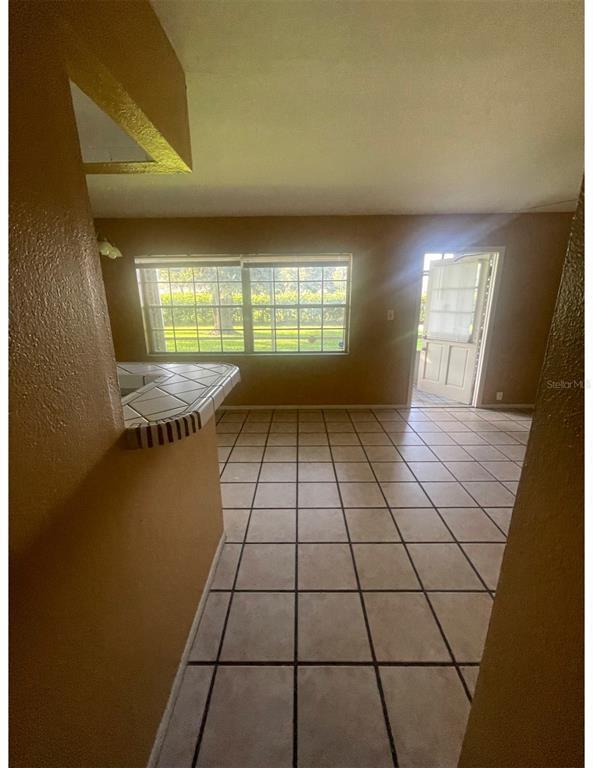 Foto del edificio - 1440 Holden Ave
