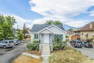 Building Photo - 794 W 500 N