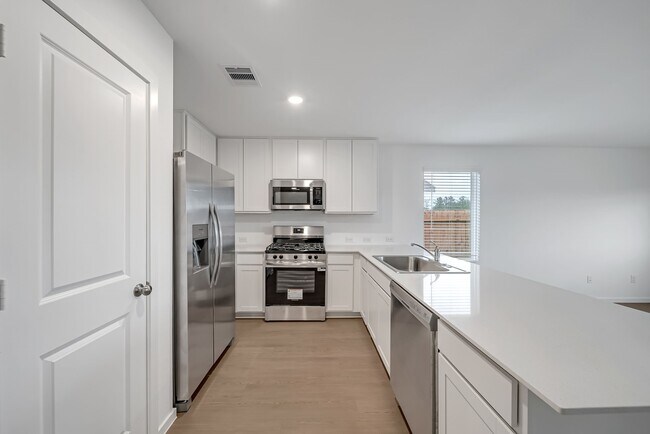 Foto del edificio - 25625 Rose Creek Dr
