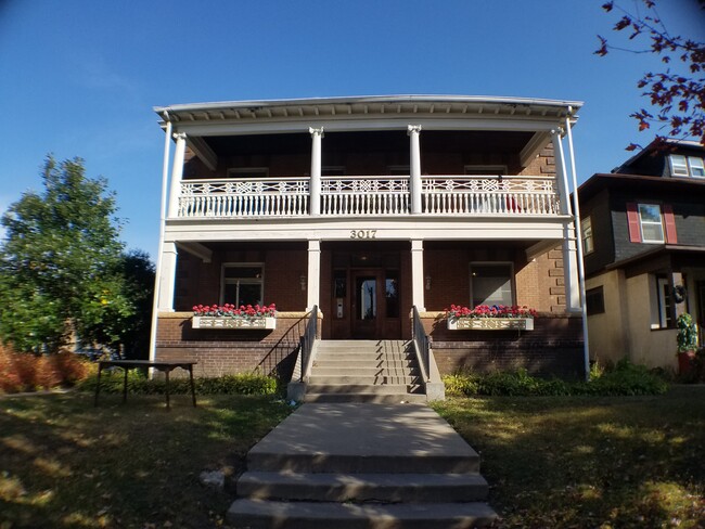 Building Photo - 3017 Fremont Ave S