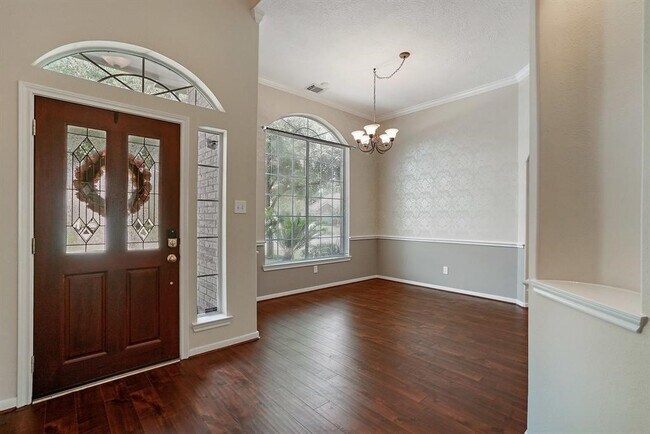 Foto del edificio - 7211 Emerald Run Ln