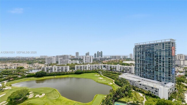 Foto del edificio - 1755 E Hallandale Beach Blvd