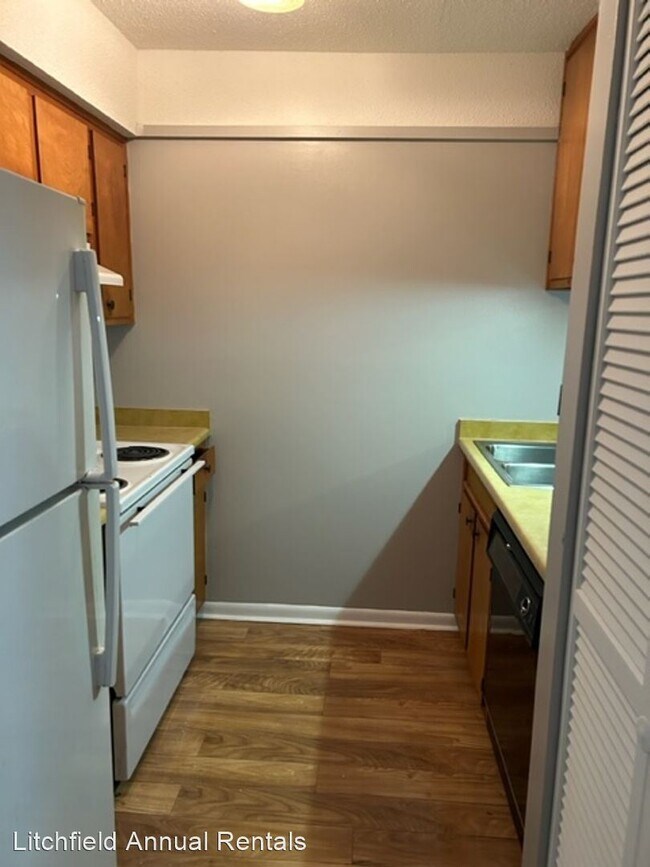 Building Photo - 1 br, 1 bath House - 118 Salt Marsh Circle...