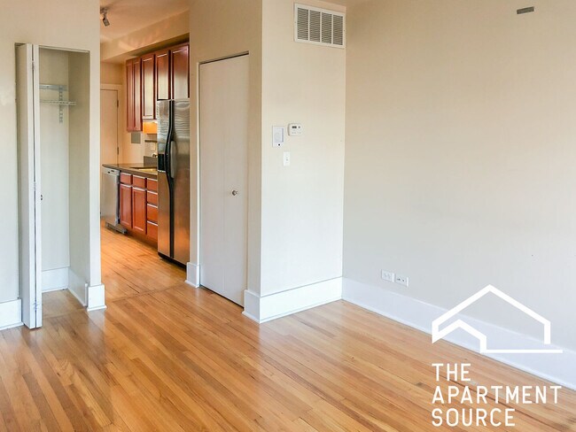 Foto del edificio - 3453 N Wolcott Ave