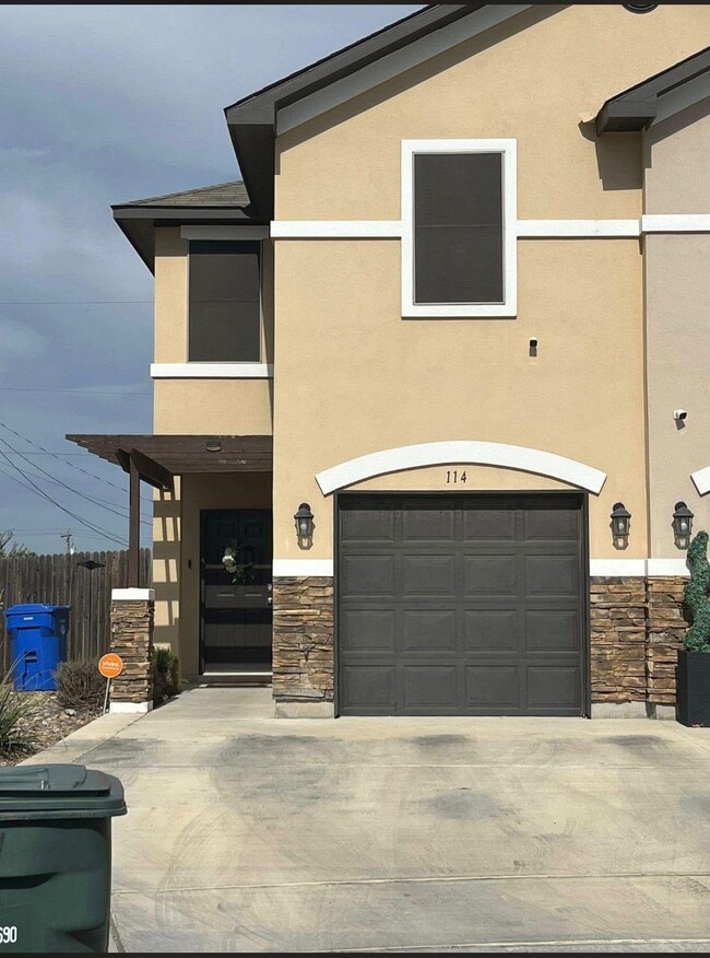 Foto del edificio - 114 Niagara Dr.