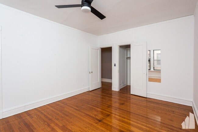 Foto del edificio - 439 W Melrose St