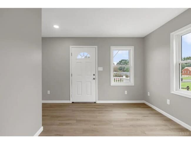 Foto del edificio - 3 Bedroom 1 Bathroom