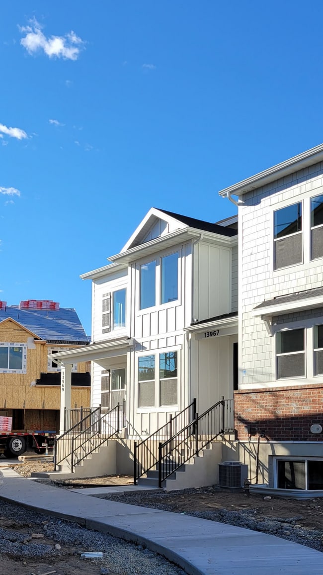 Building Photo - 13969 S Silver Peak Ln