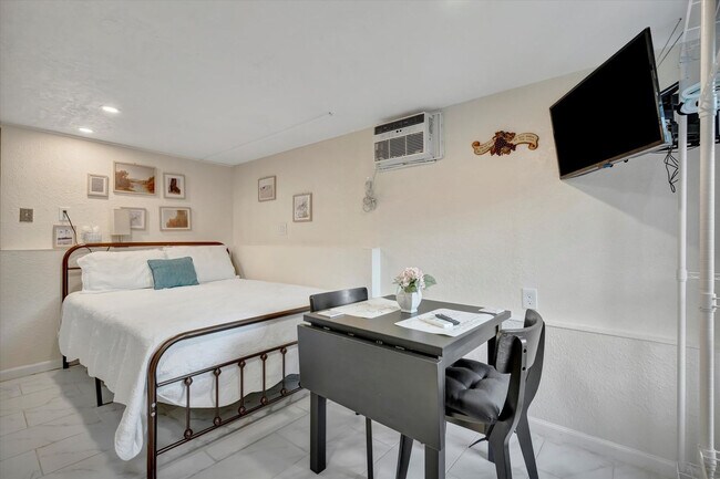 Foto del edificio - 4213 E Yukon St