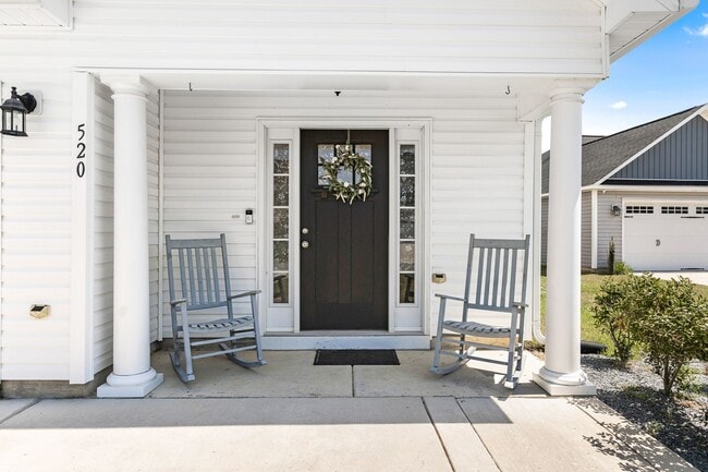 Building Photo - 520 Black Pearl Cir