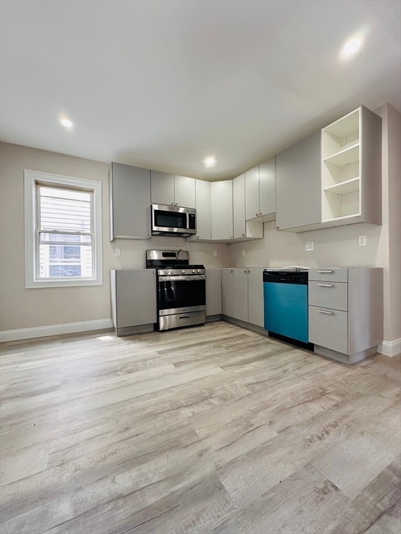 Building Photo - 8 Wave Ave