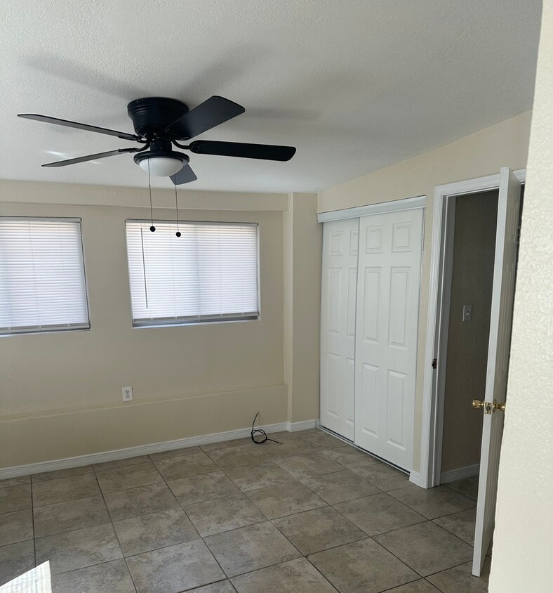 Living room - 7427 Benson Dr