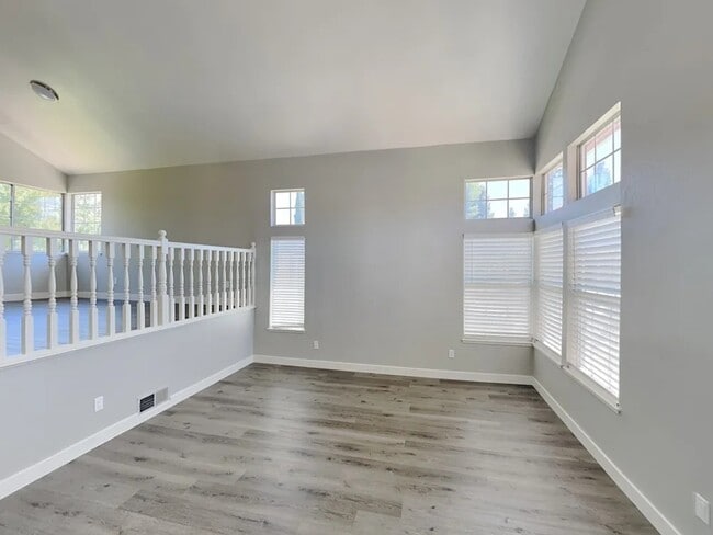Building Photo - 4609 Laguna W Way