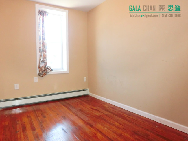 Building Photo - 711 E 43rd St