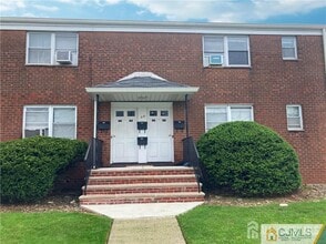 Building Photo - 250 Penn Ave