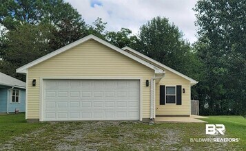 9090 Bay Pnes Rd