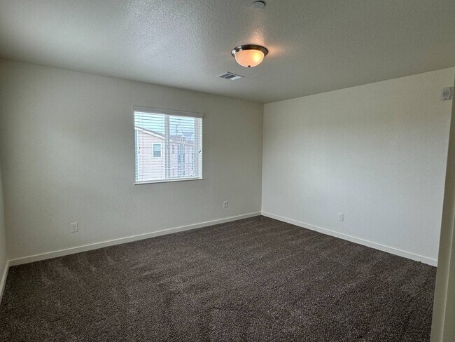 Building Photo - 21155 Gosling Rd