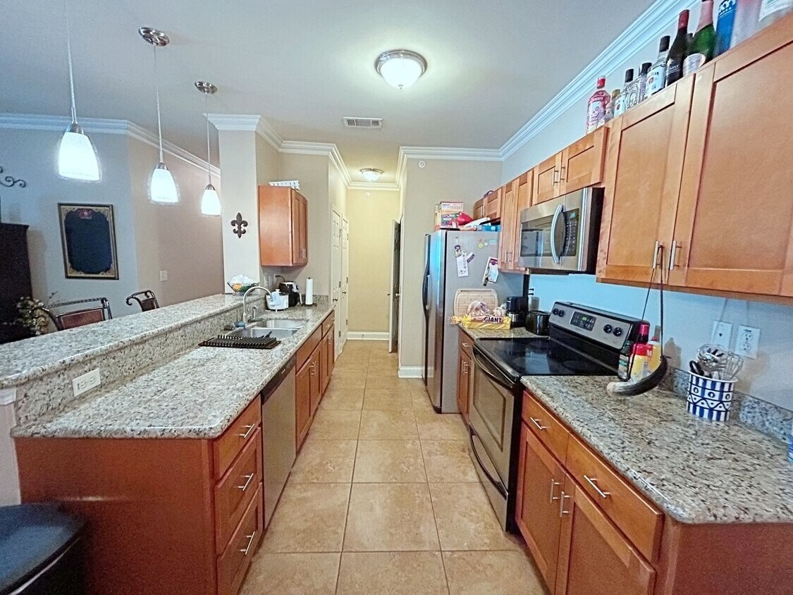Primary Photo - 3 Bedroom Condo in a Gated Community Near LSU
