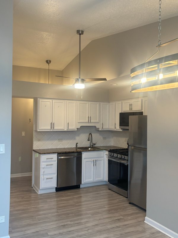 Foto del edificio - 16 Echo Ct